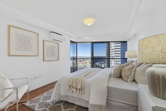 44/21 Bayview Street, Runaway Bay, Qld 4216-Image