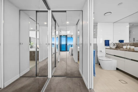 4501/4 The Esplanade, Surfers Paradise, Qld 4217-Image