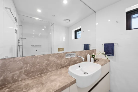 4501/4 The Esplanade, Surfers Paradise, Qld 4217-Image