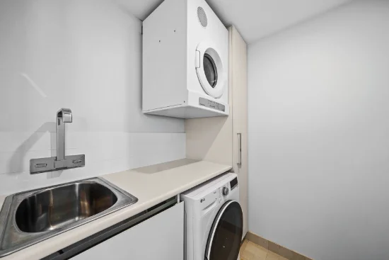 4501/4 The Esplanade, Surfers Paradise, Qld 4217-Image