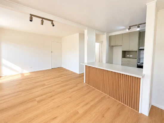 5/107A Frank Street, Labrador, Qld 4215 - For Rent