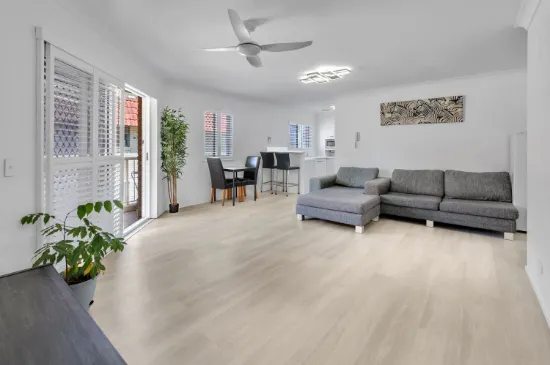 5/14 Second Avenue, Broadbeach, Qld 4218