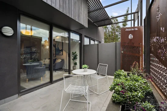 5/17 Robe Street, St Kilda, Vic 3182