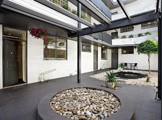 5/180 Barkly St, St Kilda, Vic 3182