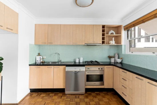 5/2 Yorston Court, Elsternwick, Vic 3185