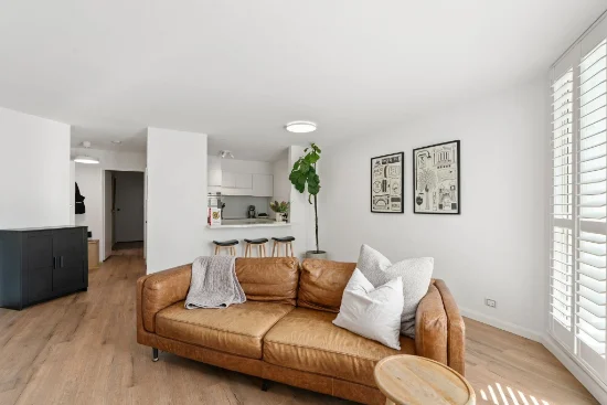 5/43-44 Marine Parade, St Kilda, Vic 3182