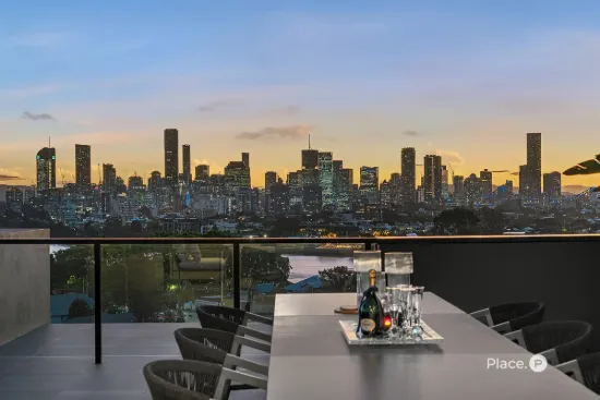 501/24 Norman Crescent, Norman Park, Qld 4170