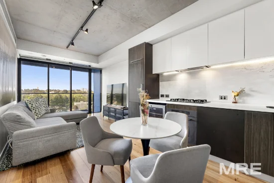 501/82 Flinders Street, Melbourne, Vic 3000