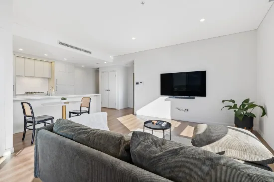 503/2C Lord Sheffield Circuit, Penrith, NSW 2750