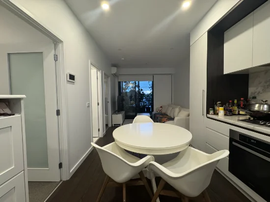 504/826 Whitehorse Road, Box Hill, Vic 3128 - For Rent