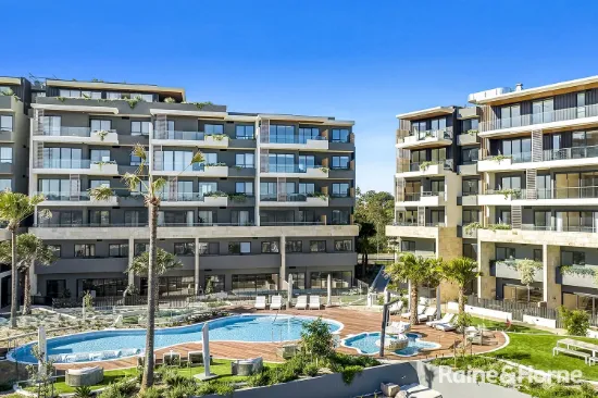 504/89C John Whiteway Drive, Gosford, NSW 2250