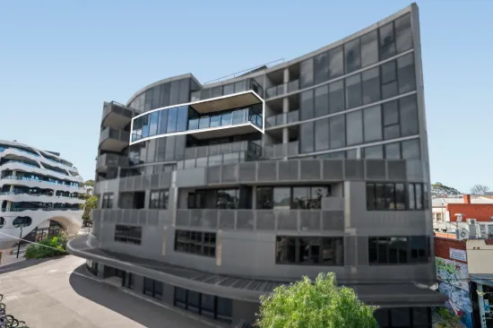 506/12 Railway North Walk, Hampton, Vic 3188