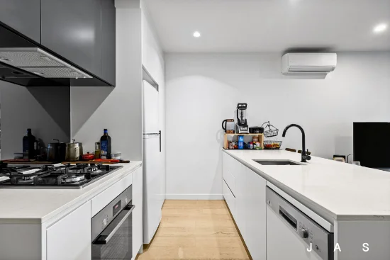 506/2 Joseph Road, Footscray, Vic 3011-Image