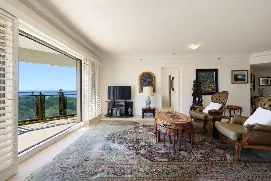 51/8 Admiralty Drive, Paradise Waters, Qld 4217