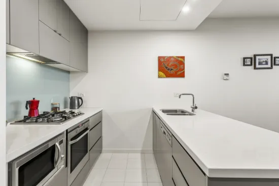 512/55 Queens Road, Melbourne, Vic 3004-Image