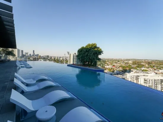 512/62 Logan Road, Woolloongabba, Qld 4102