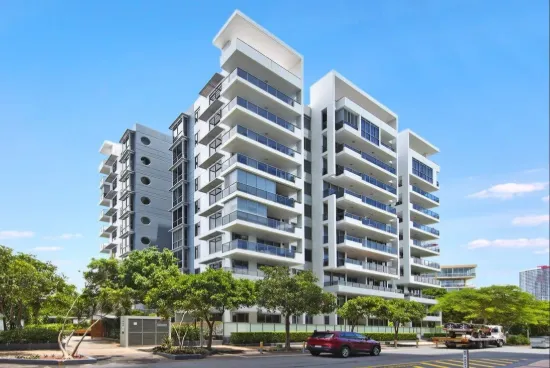 517/3 Como Crescent, Southport, Qld 4215