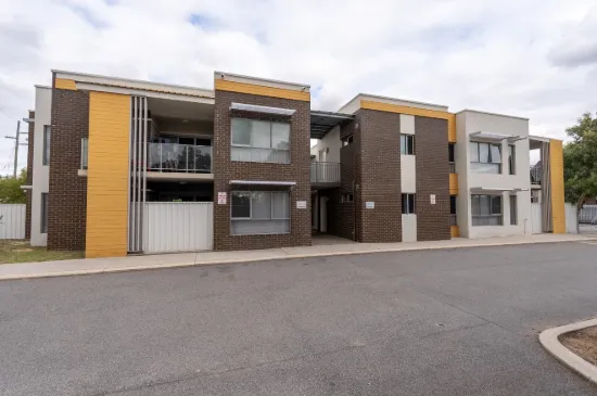 54/16 Grey Street, Cannington, WA 6107