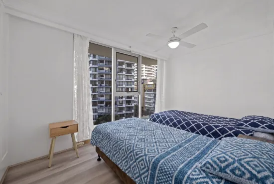 5E/1 Albert Avenue, Broadbeach QLD 4218-Image