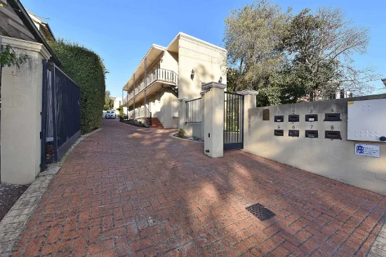 6/10 Violet St, Essendon, Vic 3040