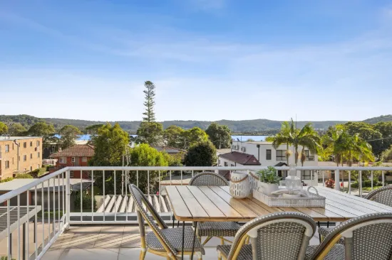 6/11 Lynn Avenue, Point Frederick, NSW 2250
