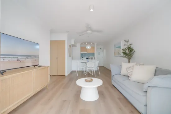 6/112-116 SURF PARADE, Broadbeach, Qld 4218