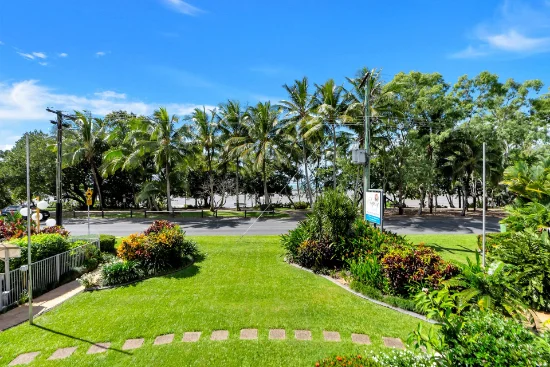 6/119 Arlington Esplanade, Clifton Beach, Qld 4879