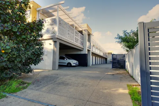 6/18 Mathoura Street, Midland, WA 6056