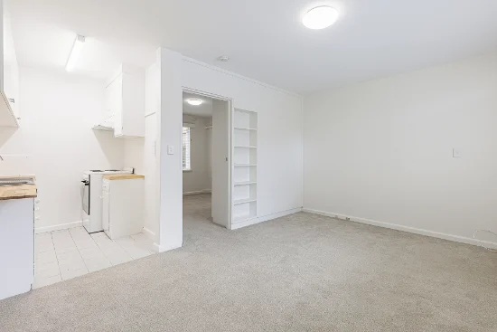 6/18 Orange Grove, Balaclava, Vic 3183