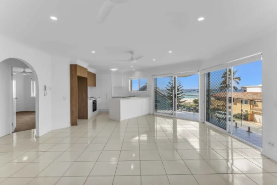 6/246 Jefferson Lane, Palm Beach, Qld 4221-Image