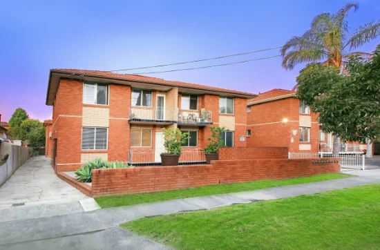 6/39 Fourth Avenue, Campsie NSW 2194 - For Rent
