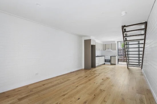 6/7 Grandview Avenue, Maribyrnong, Vic 3032
