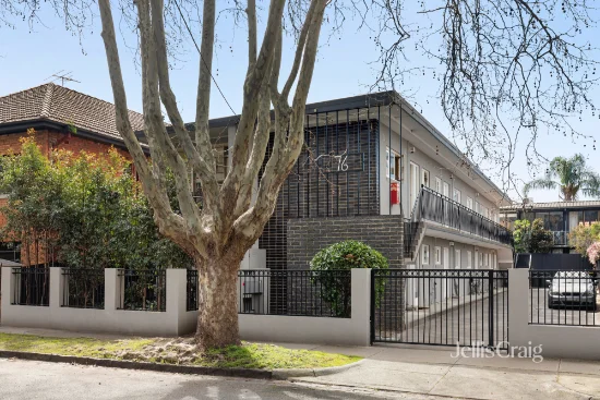 6/76 Mitford Street, Elwood, Vic 3184