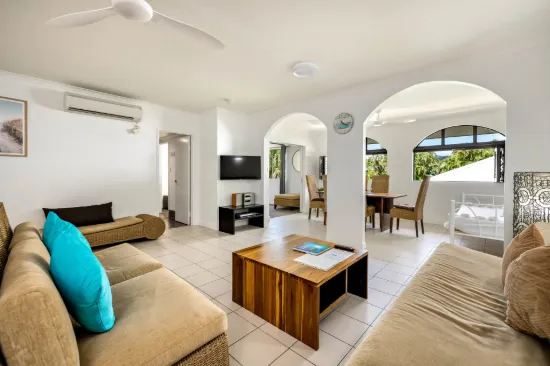 6/81-85 Cedar Road, Palm Cove, Qld 4879