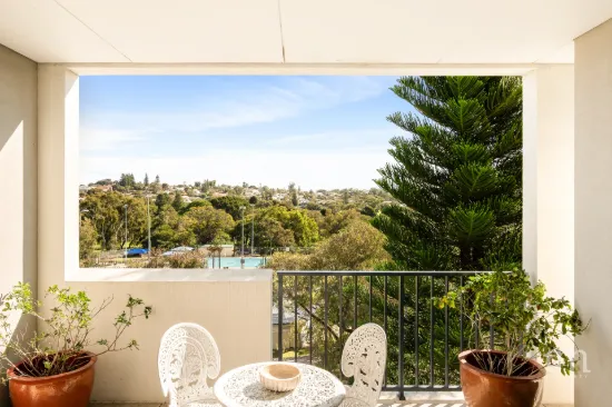 61/7 Davies Road, Claremont, WA 6010