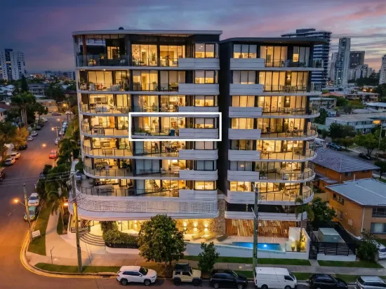 610/256 Stanhill Drive, Chevron Island, Qld 4217