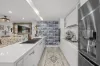 6103/323 Bayview Street, Hollywell, Qld 4216-Image