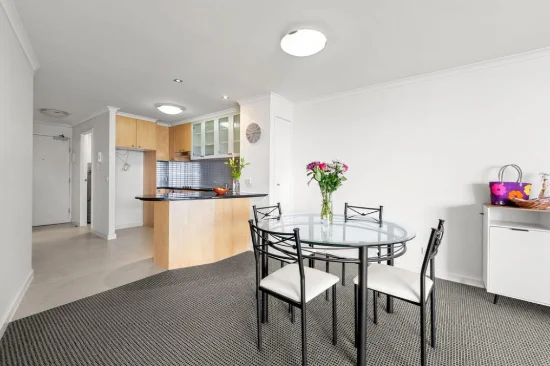 611/86 Northbourne Avenue, Braddon, ACT 2612 - For Rent