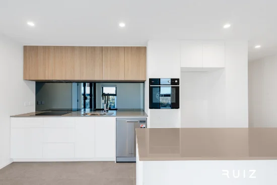 613/327 Northbourne Avenue, Lyneham, ACT 2602