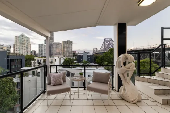 63/161 Main Street, Kangaroo Point, Qld 4169-Image