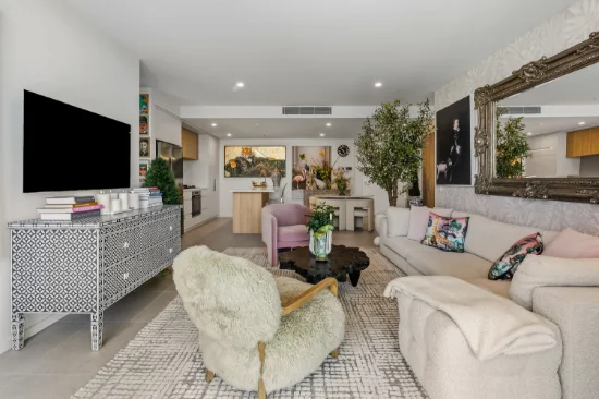 64/25 Woodroffe Avenue, Main Beach, Qld 4217-Image