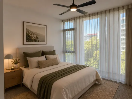 6401 Ephraim Island Parade, Paradise Point, Qld 4216-Image