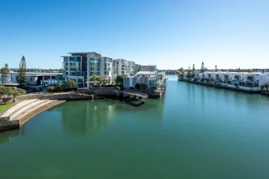 6401 Ephraim Island Parade, Paradise Point, Qld 4216-Image