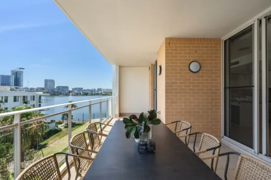 645/2 The Crescent, Wentworth Point, NSW 2127