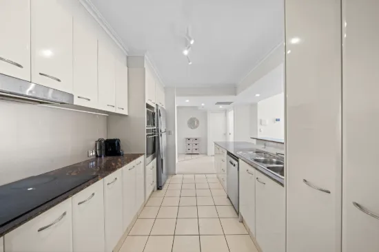 68/1-9 Hughes Avenue, Main Beach, Qld 4217-Image