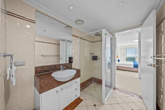 68/1-9 Hughes Avenue, Main Beach, Qld 4217-Image