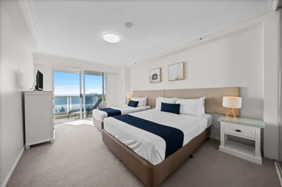 68/1-9 Hughes Avenue, Main Beach, Qld 4217-Image