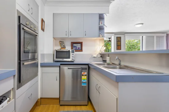 7/111 Frank Street, Labrador, Qld 4215-Image