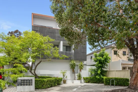 7/18 Park Road, Crawley, WA 6009