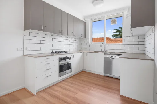 7/19 Avoca Avenue, Elwood, Vic 3184